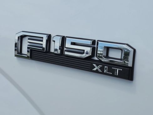 Used 2020 Ford F150 XLT w/ Equipment Group 302A Luxury AWD/4WD image 11