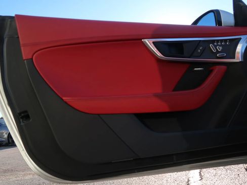 Used 2020 Jaguar F-TYPE R image 46