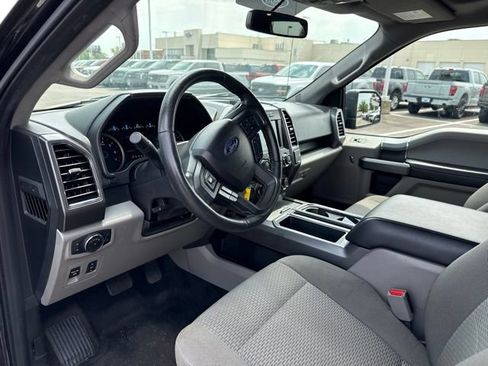 Used 2017 Ford F150 XLT w/ Equipment Group 302A Luxury AWD/4WD image 9