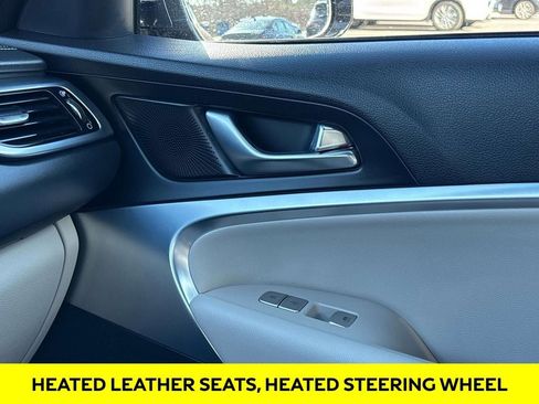 Used 2023 Genesis G70 2.0T image 25