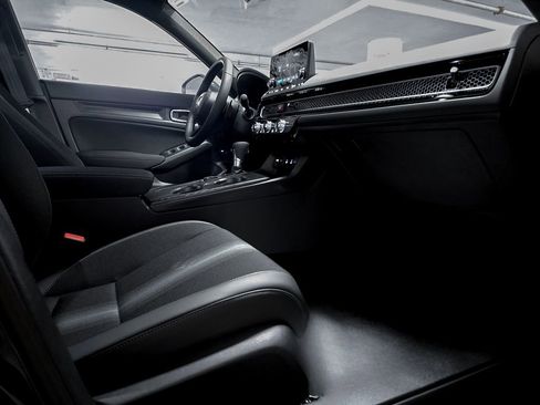 Certified 2023 Honda Civic EX image 36