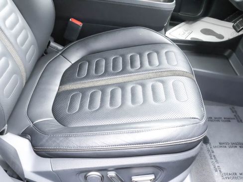 Used 2022 Rivian R1S Launch Edition AWD/4WD image 32