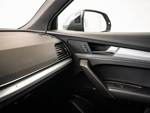 Used 2025 Audi Q5 2.0T Premium w/ Convenience Plus Package image 36