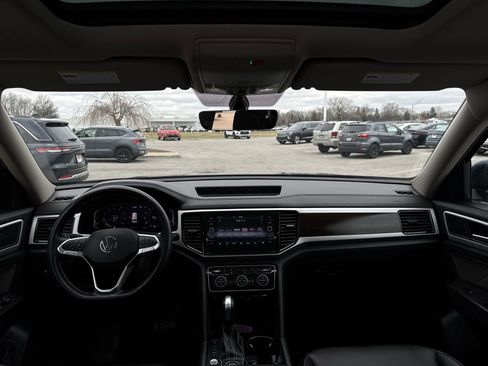 Used 2023 Volkswagen Atlas SE w/ Panoramic Sunroof Package image 20