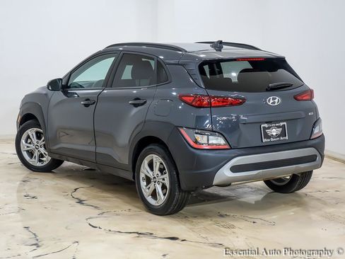 Used 2023 Hyundai Kona SEL AWD/4WD image 10