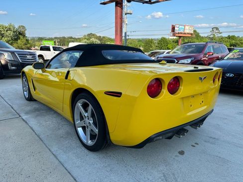 Used 2005 Chevrolet Corvette Convertible w/ Preferred Equipment Group image 9