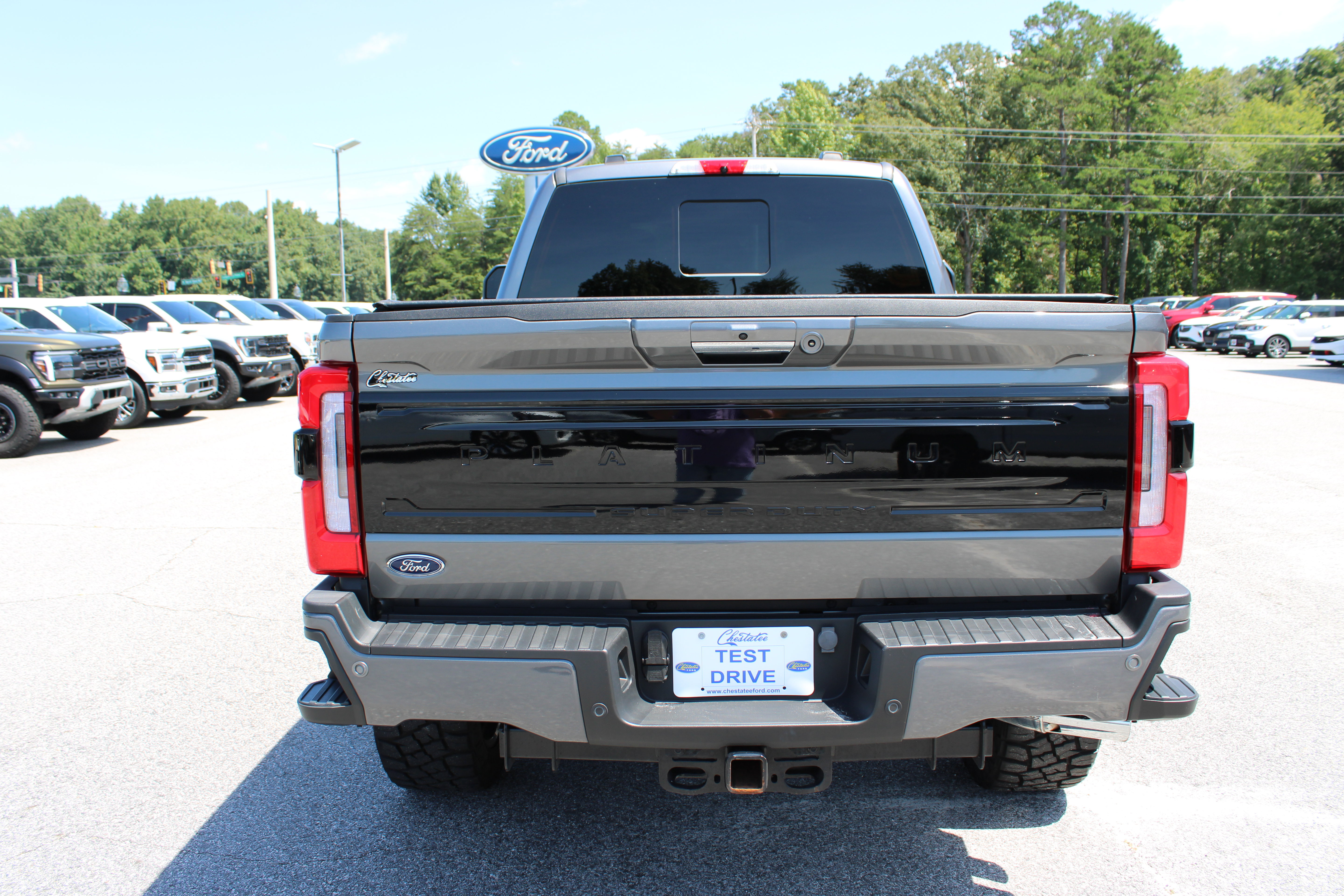 Used 2024 Ford F250 Platinum AWD/4WD image 7