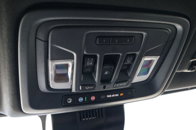 Used 2025 Chevrolet Silverado 2500 High Country w/ High Country Premium Package AWD/4WD image 16