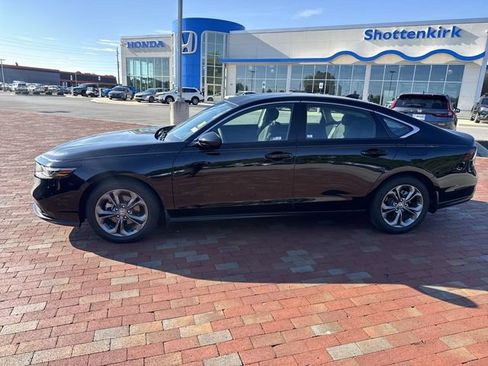 Used 2024 Honda Accord EX image 3