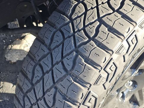 Used 2024 Chevrolet Silverado 1500 LT Trail Boss w/ Convenience Package II image 22