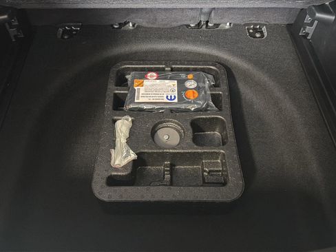 Used 2022 Jeep Compass Limited w/ Sun and Sound Group image 10