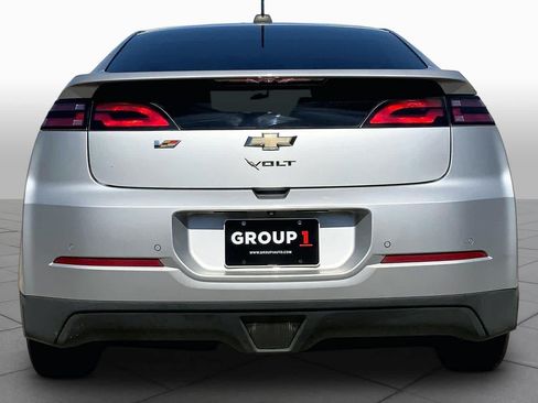 Used 2015 Chevrolet Volt w/ Enhanced Safety Package 1 FWD image 5