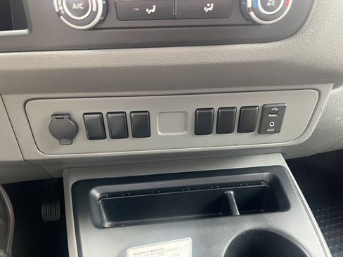Used 2019 Nissan NV 2500 S w/ Back Door Glass Package RWD image 19