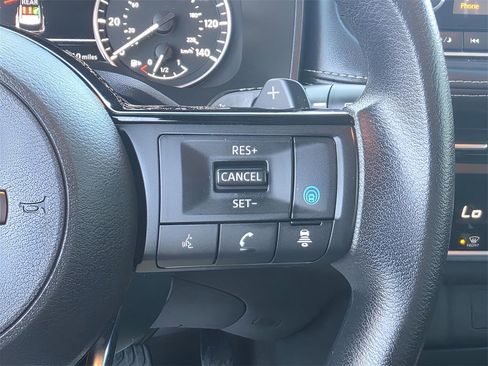 Used 2023 Nissan Rogue SV image 21