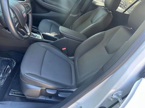 Used 2025 Buick Encore GX Preferred image 30