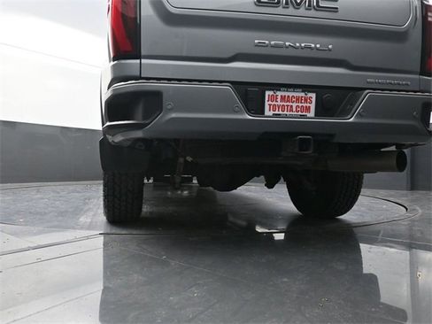 Used 2024 GMC Sierra 3500 Denali w/ Denali Reserve Package image 32