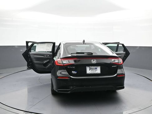 Used 2023 Honda Civic Sport image 45
