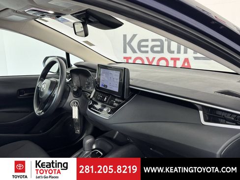 Certified 2025 Toyota Corolla LE FWD image 23