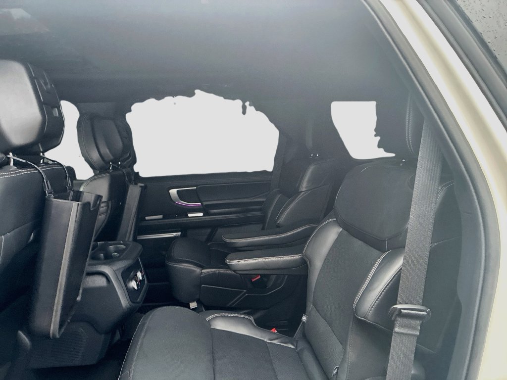 Used 2026 Ford Expedition Platinum w/ Stealth Appearance Package AWD/4WD image 26