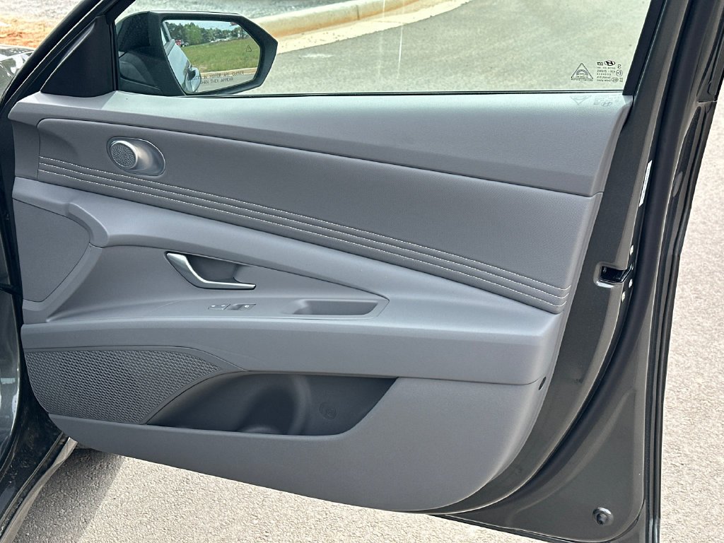 Certified 2026 Hyundai Elantra Sport FWD image 14