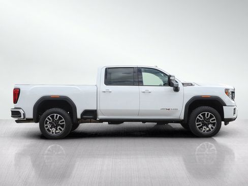 Used 2022 GMC Sierra 2500 AT4 w/ AT4 Preferred Package AWD/4WD image 6
