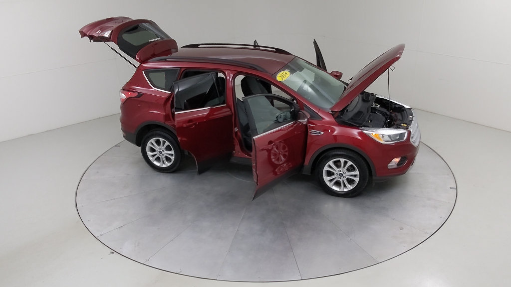 Certified 2018 Ford Escape SE FWD image 44
