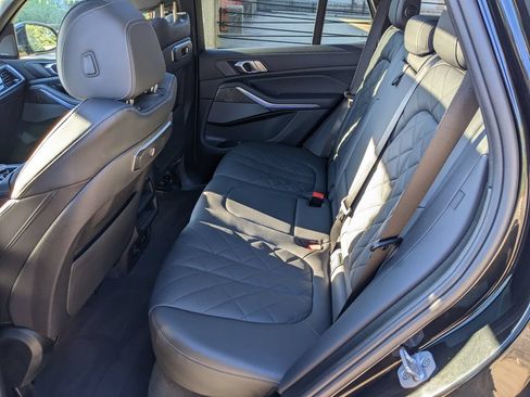 Used 2024 BMW X5 xDrive40i w/ M Sport Package AWD/4WD image 23