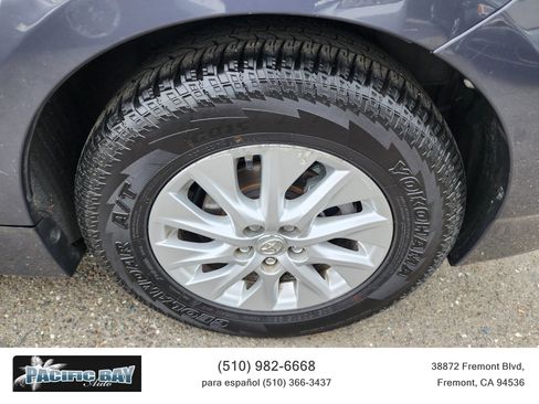 Used 2015 Toyota Prius Prime Advanced image 23