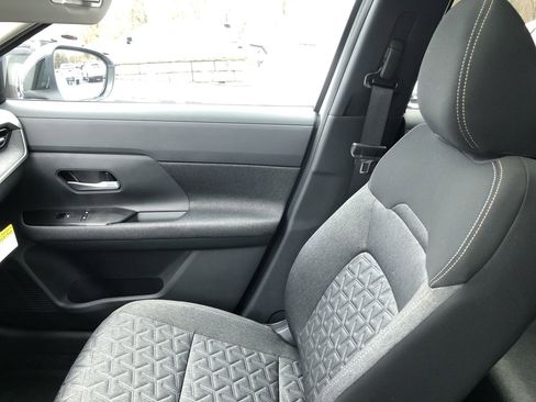 New 2026 Nissan Kicks SV w/ SV Premium Package image 30