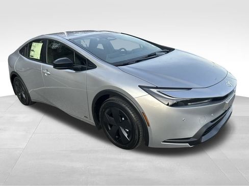 New 2026 Toyota Prius LE image 7