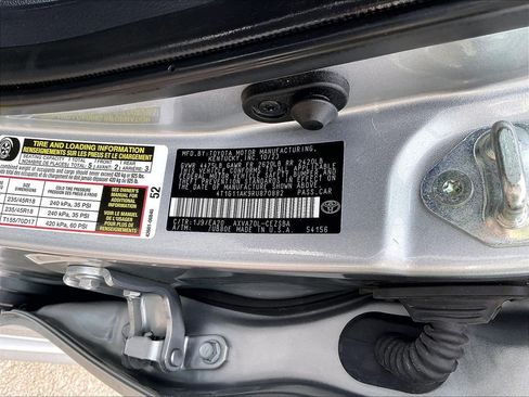 Used 2024 Toyota Camry SE FWD image 31