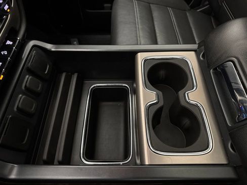 Used 2017 GMC Sierra 2500 Denali w/ Duramax Plus Package AWD/4WD image 38