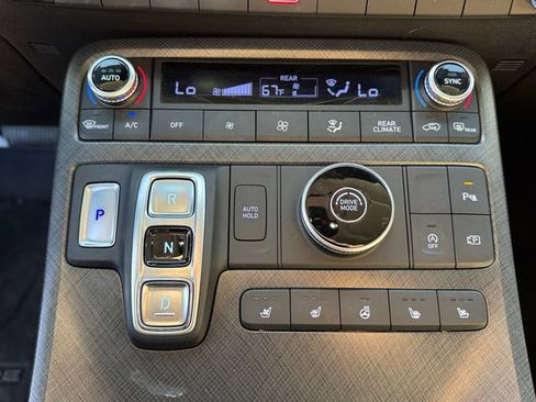 Used 2024 Hyundai Palisade Limited image 14