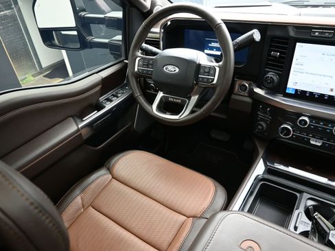 Used 2024 Ford F250 King Ranch w/ Chrome Package image 22