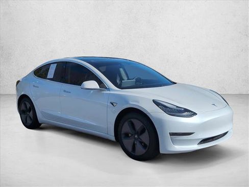 Used 2020 Tesla Model 3 Long Range image 3