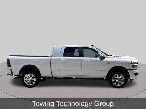 Used 2025 RAM 2500 Laramie AWD/4WD image 6
