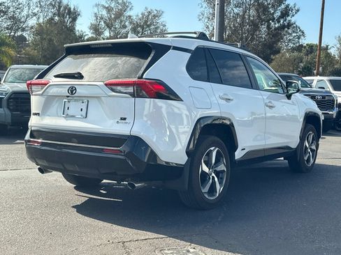 Used 2025 Toyota RAV4 SE w/ Weather & Moonroof Package AWD/4WD image 3