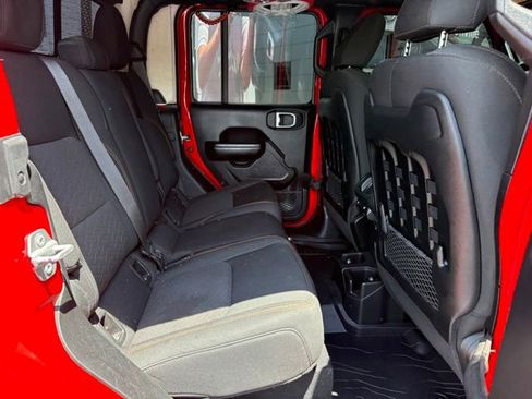 Used 2021 Jeep Gladiator Mojave AWD/4WD image 23