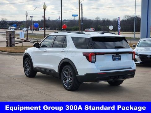 New 2026 Ford Explorer ST-Line w/ ST-Line Street Pack image 4