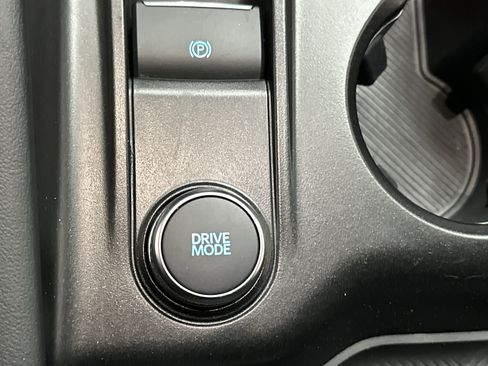 Used 2025 Ford Explorer ST-Line w/ ST-Line Street Pack AWD/4WD image 40