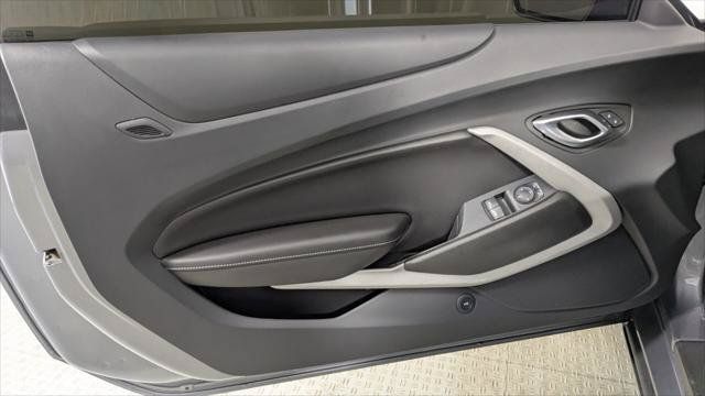 Used 2022 Chevrolet Camaro LT RWD image 13