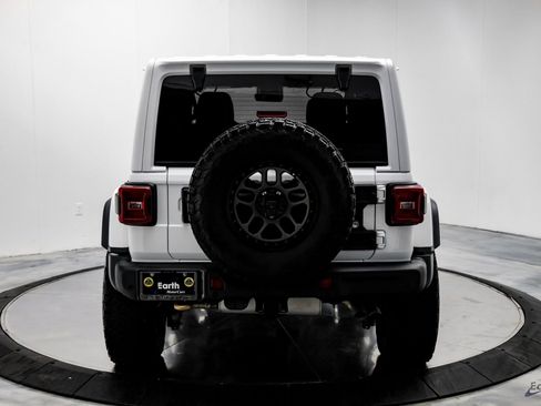 Used 2022 Jeep Wrangler Unlimited Rubicon w/ Xtreme Recon 35" Tire Package image 13