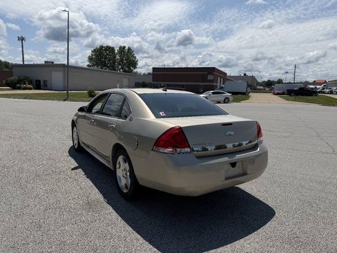 Used 2009 Chevrolet Impala LS FWD image 3