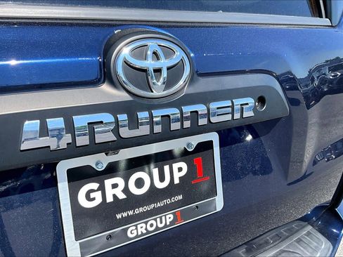 Used 2019 Toyota 4Runner TRD Off-Road AWD/4WD image 30