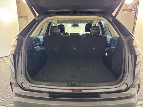 Used 2022 Ford Edge Titanium w/ Equipment Group 301A AWD/4WD image 22