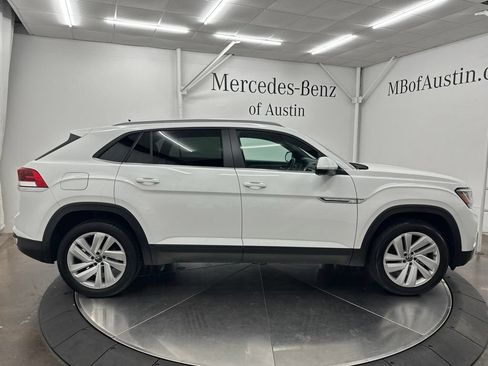 Used 2021 Volkswagen Atlas Cross Sport SE w/ Panoramic Sunroof Package AWD/4WD image 6