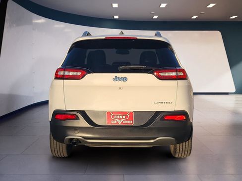 Used 2016 Jeep Cherokee Limited FWD image 4