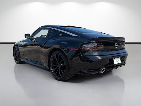 Used 2024 Nissan Z Performance w/ Floor Mat Package RWD image 3