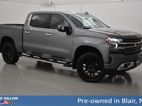 Used 2019 Chevrolet Silverado 1500 High Country w/ Technology Package image 14