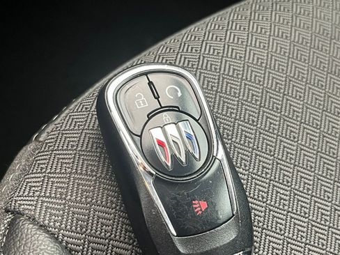 Used 2025 Buick Encore GX Preferred FWD image 34